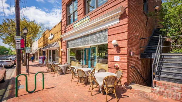 $875,000 | 735 Emma Claire Lane, Davidson, NC 28036