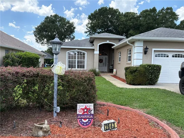 $2,800 | 2843 Meadowood Lane, Sebring, FL 33875