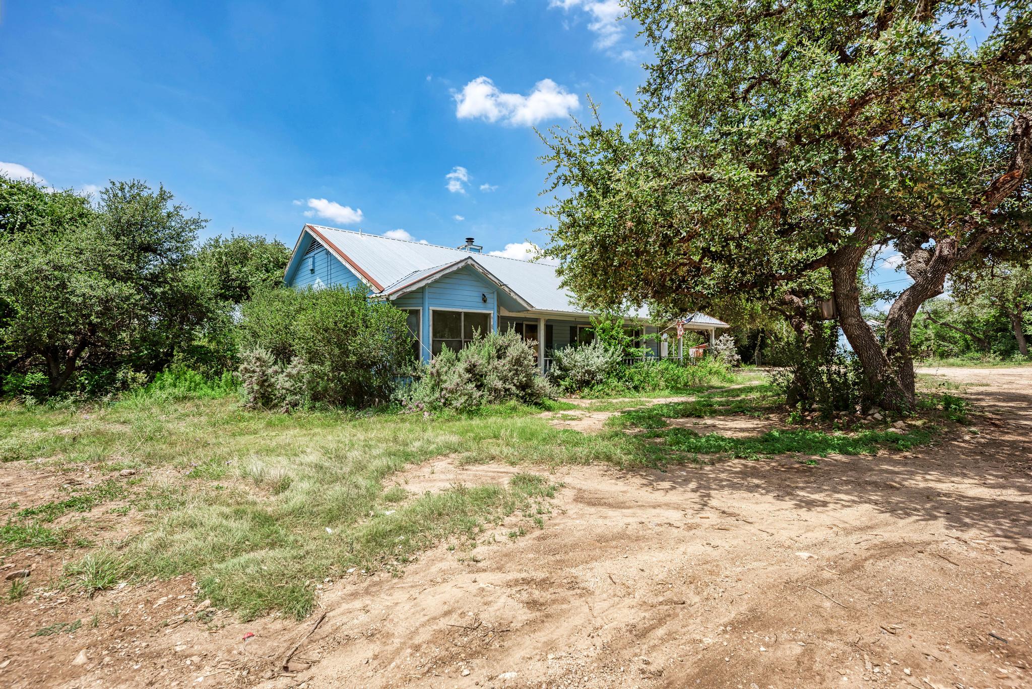 17505 Hamilton Pool Road Austin, TX 78738 - Photo 10 of 38 The kind of setting that inspires a fresh vision!
