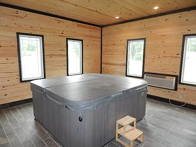 5200 Riverbend Road Hopkinsville, KY 42240 - Photo 15 of 18 Gallery Image 15