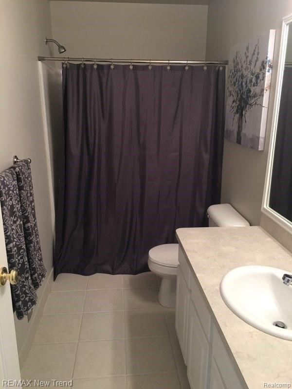 654 Cherry Orchard Road, Unit 154 Canton, MI 48188 - Photo 29 of 74 Full Bath