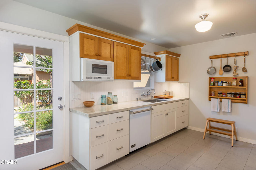 1205 Say Road Santa Paula, CA 93060 - Photo 9 of 30