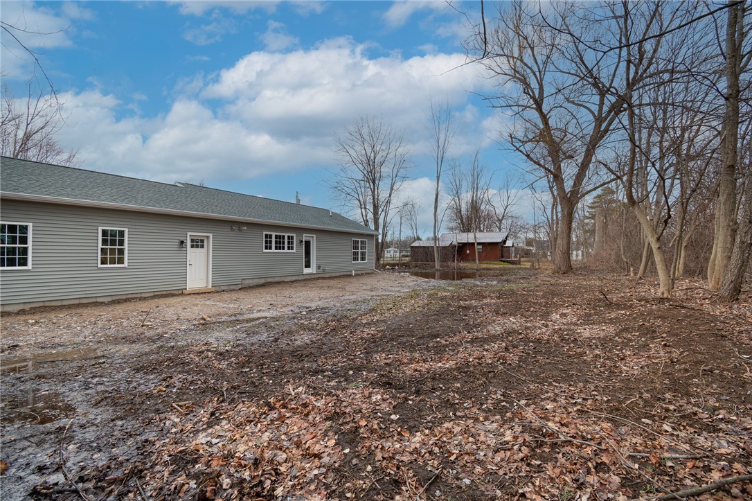 4034 Rasmussen Street Williamson, NY 14589 - Photo 25 of 27 This builder (with over 30 years experience) is ha