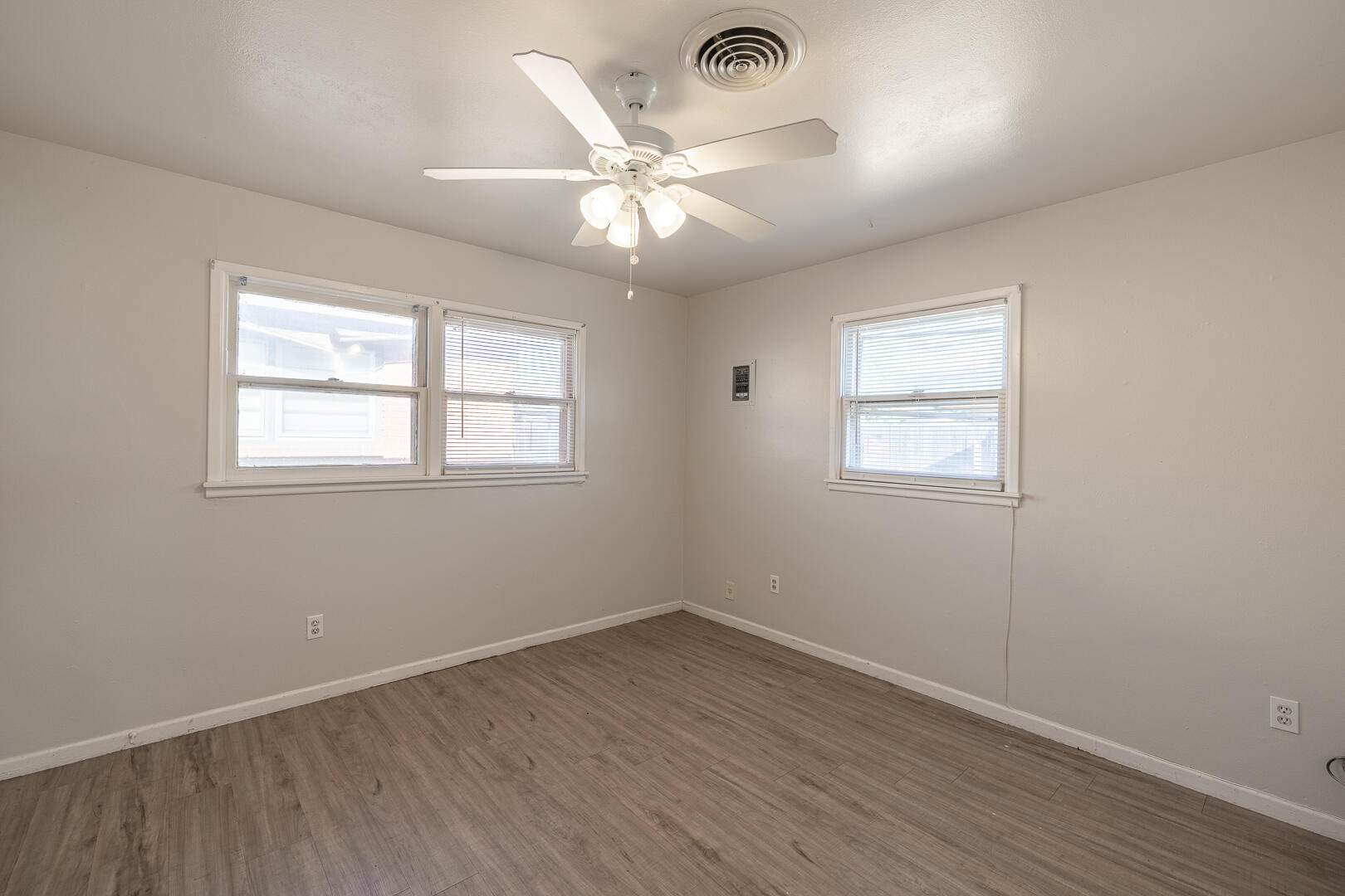 2402 46th Street Lubbock, TX 79412 - Photo 8 of 35 1-21