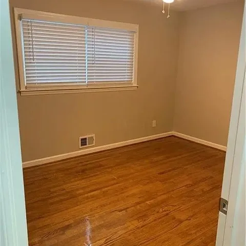 $1,800 | 6046 Danbury Court, Morrow, GA 30260