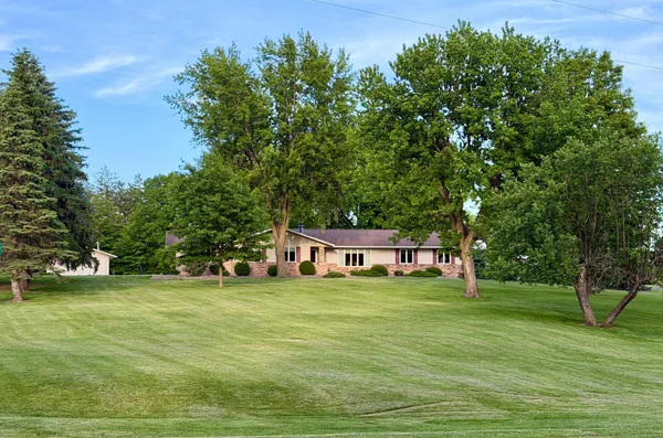 $749,900 | 11560 767th Avenue, Le Roy, MN 55951