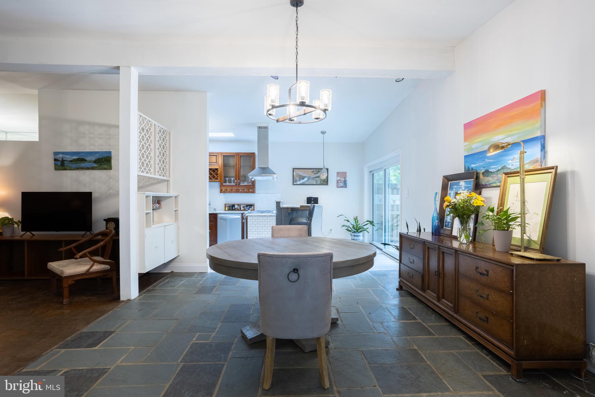 3301 Midfield Road Baltimore, MD 21208 - Photo 12 of 58