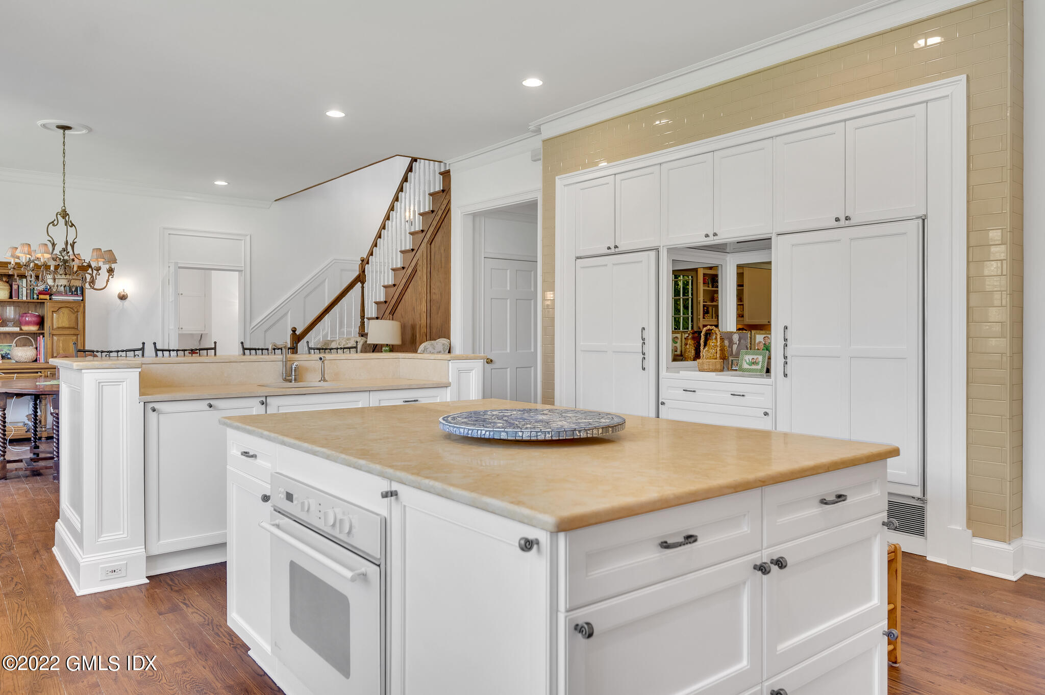 280 Round Hill Road Greenwich, CT 06831 - Photo 13 of 35 a view of a kitchen counter space and wooden floor