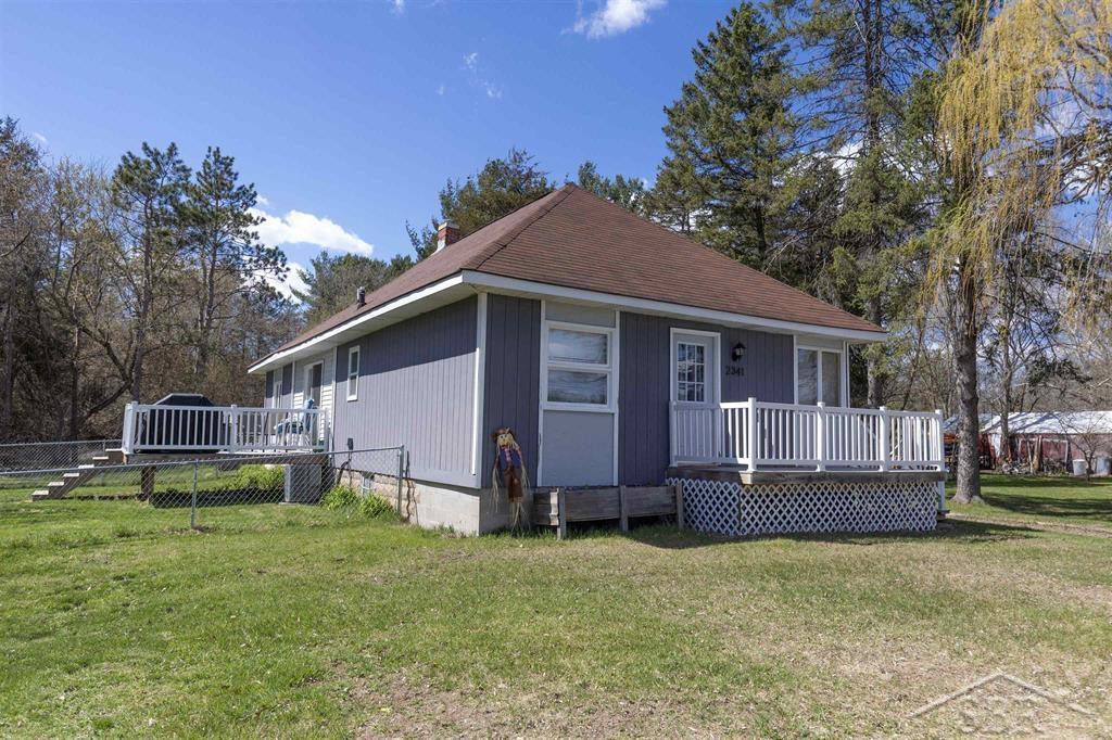 2341 North Jefferson Road Midland, MI 48642 - Photo 2 of 32 50139065-392bdc0c-8021-4e7b-8d2f-18420fbf776c.JPG