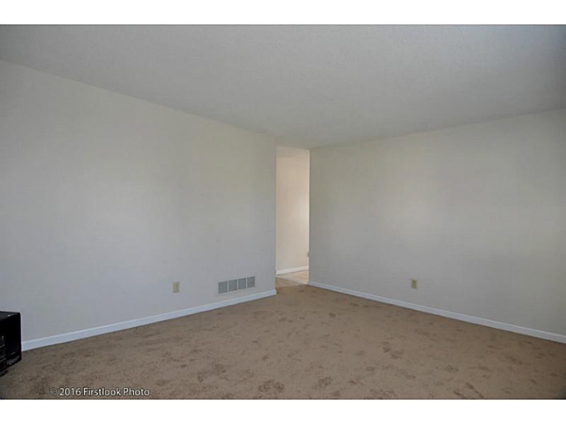 27 Lloyd Street Pawtucket, RI 02860 - Photo 5 of 23 Exterior Front.