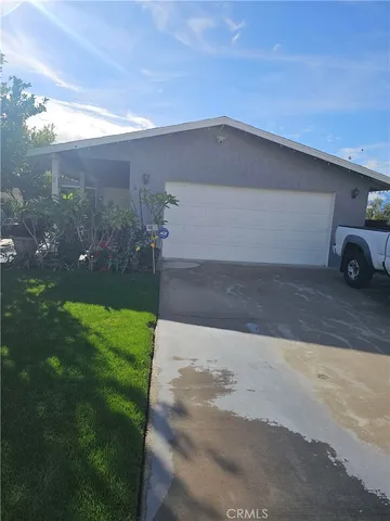 $800 | 66605 Estrella Avenue, Desert Hot Springs, CA 92240