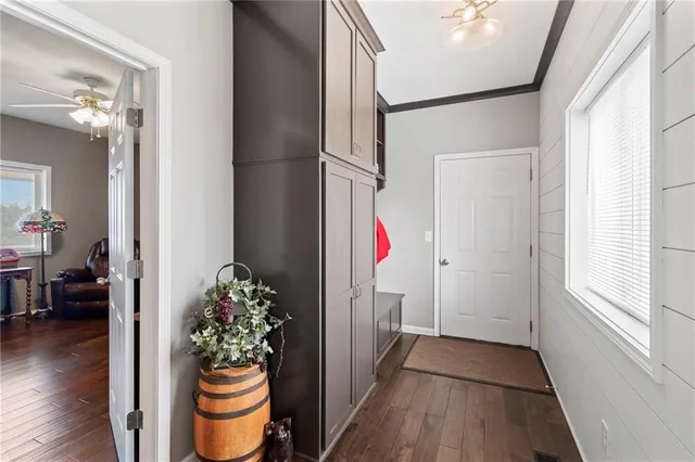 $557,500 | 10318 Northwest Old Highway 36, Cameron, MO 64429