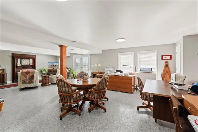 $557,500 | 10318 Northwest Old Highway 36, Cameron, MO 64429