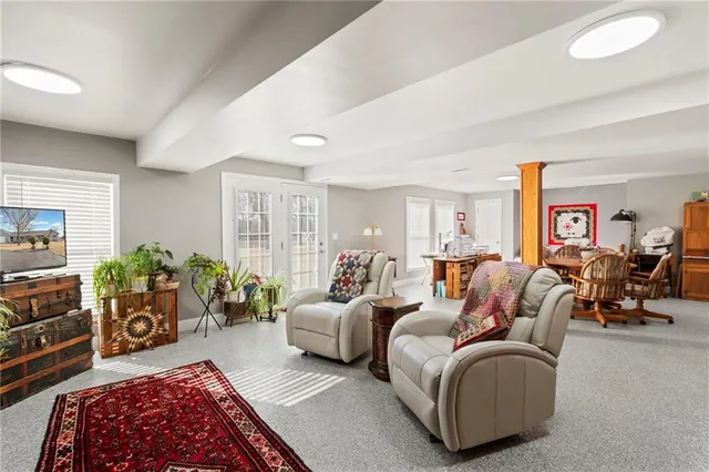 $557,500 | 10318 Northwest Old Highway 36, Cameron, MO 64429