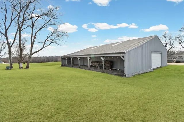 $557,500 | 10318 Northwest Old Highway 36, Cameron, MO 64429