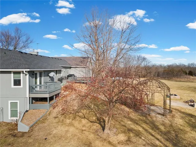 $557,500 | 10318 Northwest Old Highway 36, Cameron, MO 64429