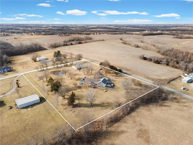 $557,500 | 10318 Northwest Old Highway 36, Cameron, MO 64429
