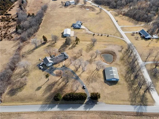 $557,500 | 10318 Northwest Old Highway 36, Cameron, MO 64429