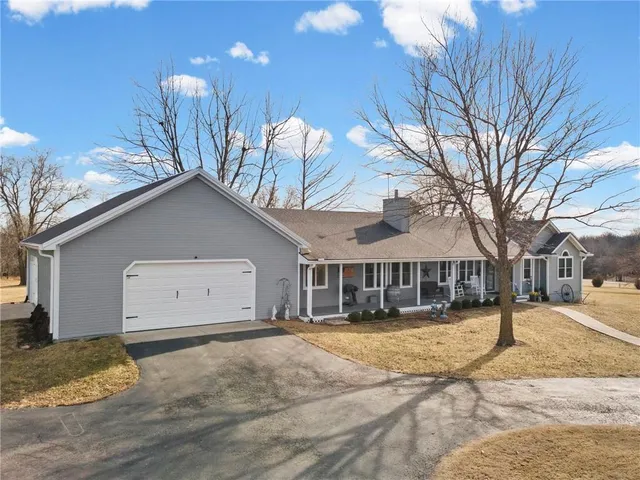 $557,500 | 10318 Northwest Old Highway 36, Cameron, MO 64429