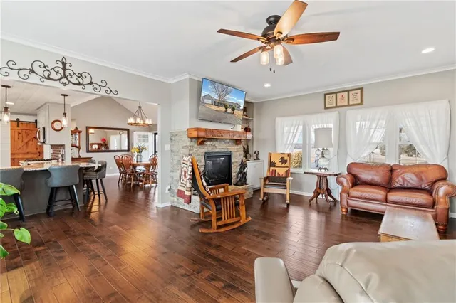 $557,500 | 10318 Northwest Old Highway 36, Cameron, MO 64429