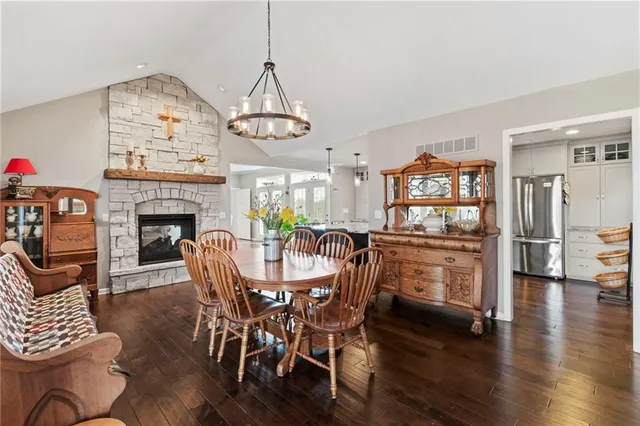 $557,500 | 10318 Northwest Old Highway 36, Cameron, MO 64429