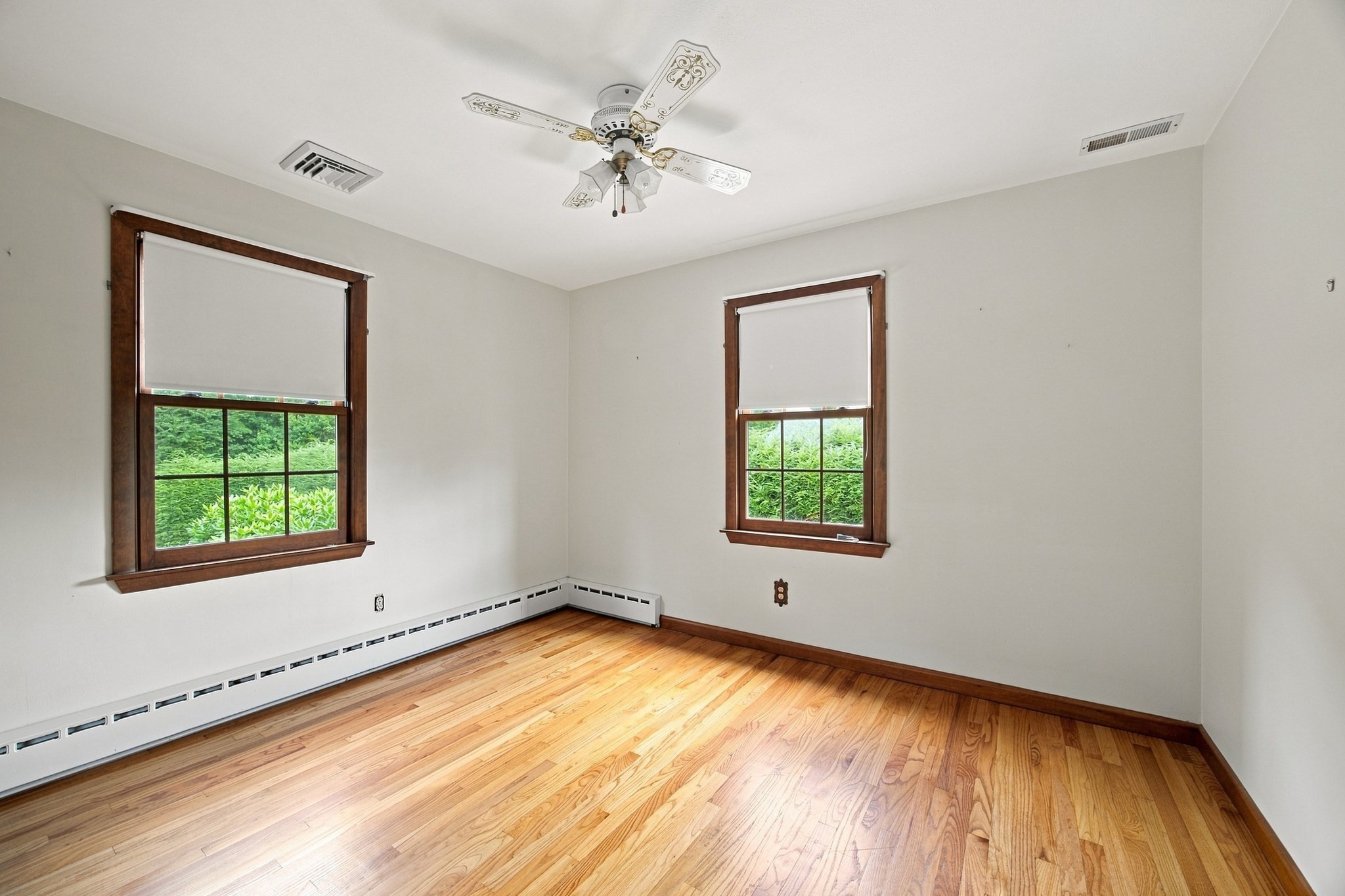 37 Charles Hill Road Holyoke, MA 01040 - Photo 16 of 32 Gallery Image 16