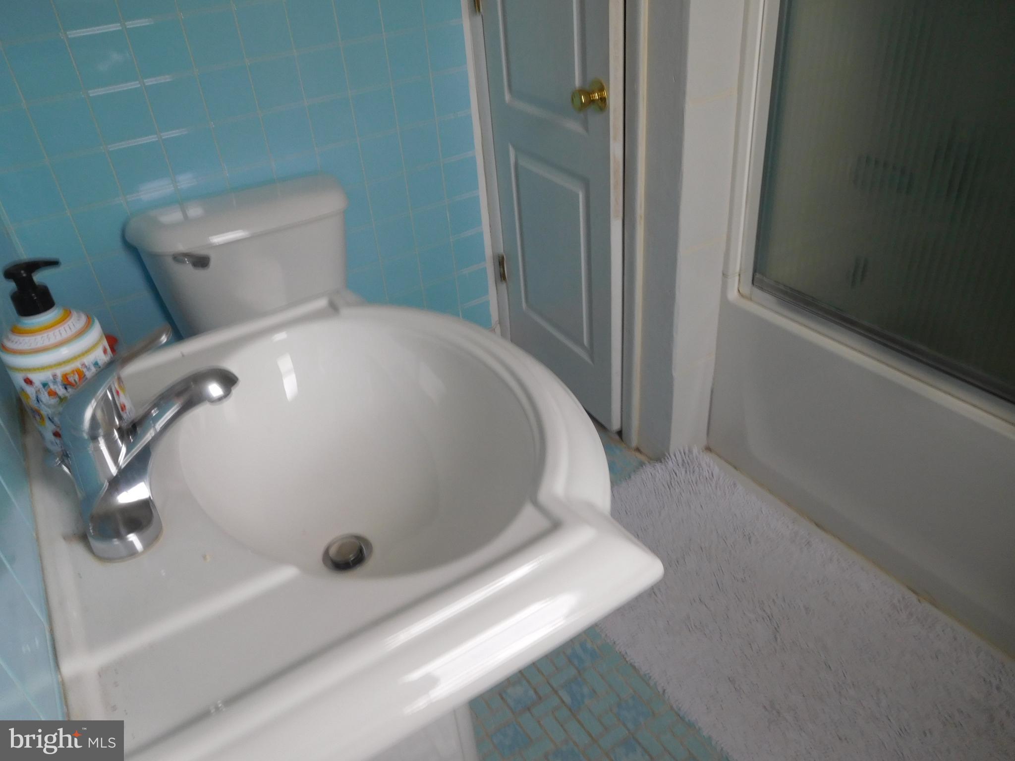 1155 Chesworth Road Philadelphia, PA 19115 - Photo 13 of 32 Gallery Image 13