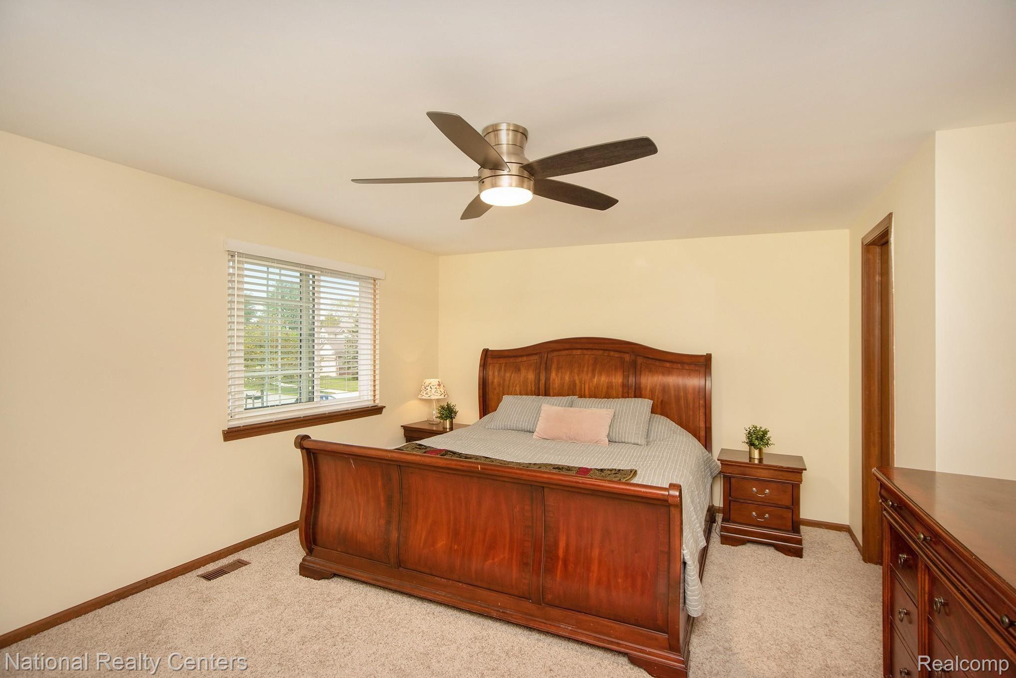 2262 Brookhaven Road Canton, MI 48188 - Photo 12 of 28 DSC_8086.jpg