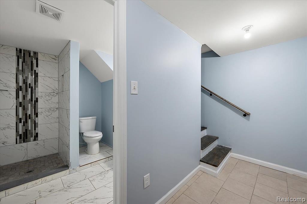 233 West Eleven Mile Road Madison Heights, MI 48071 - Photo 23 of 44 Gallery Image 23