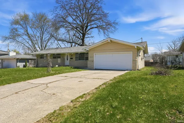 $194,900 | 5011 Christofer Lane, Fort Wayne, IN 46806