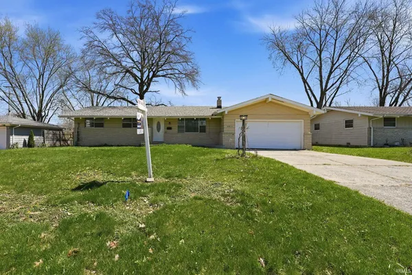 $194,900 | 5011 Christofer Lane, Fort Wayne, IN 46806