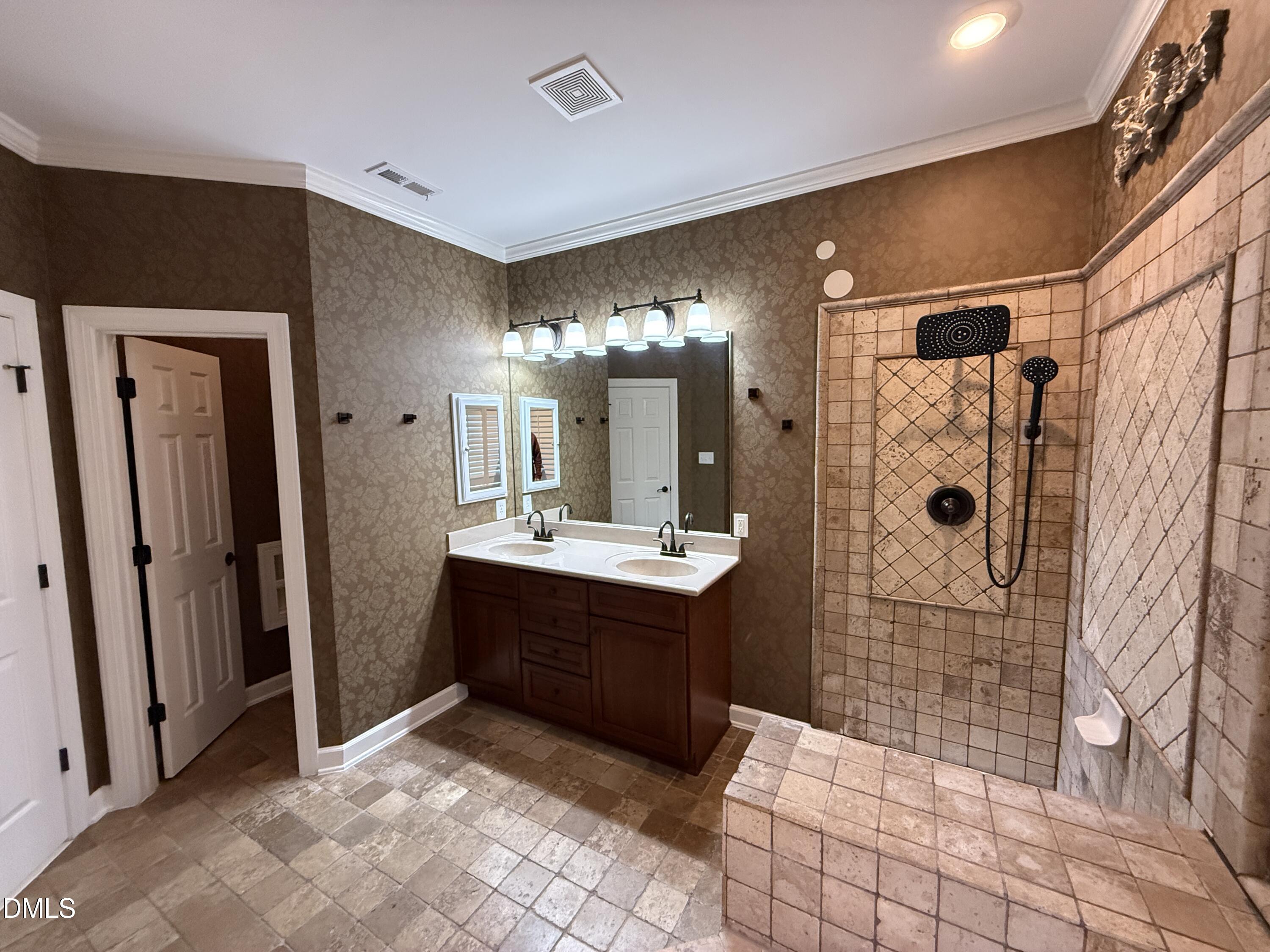 3647 Edgemont Drive Raleigh, NC 27612 - Photo 62 of 81 Gallery Image 62