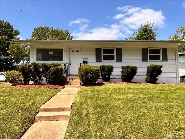 $74,900 | 10501 Lilac Avenue, St. Louis, MO 63137
