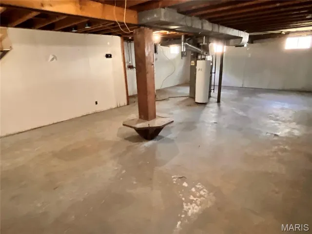 $74,900 | 10501 Lilac Avenue, St. Louis, MO 63137