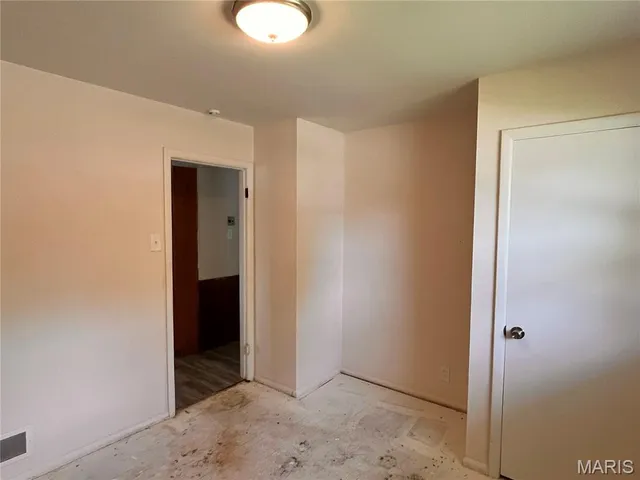 $74,900 | 10501 Lilac Avenue, St. Louis, MO 63137