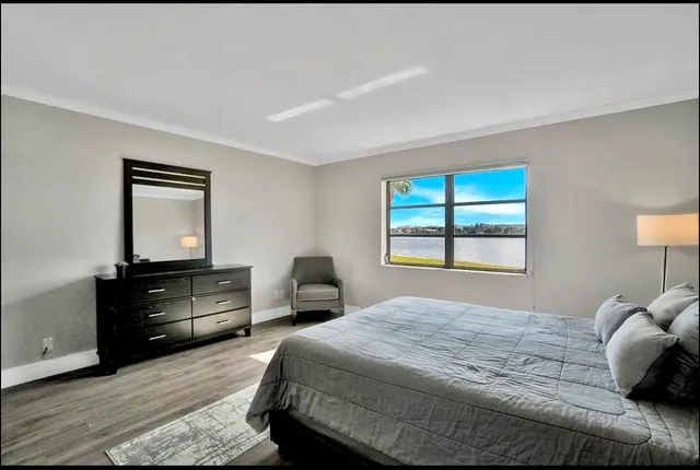 $3,250 | 300 Croton Avenue, Unit 102, Lantana, FL 33462