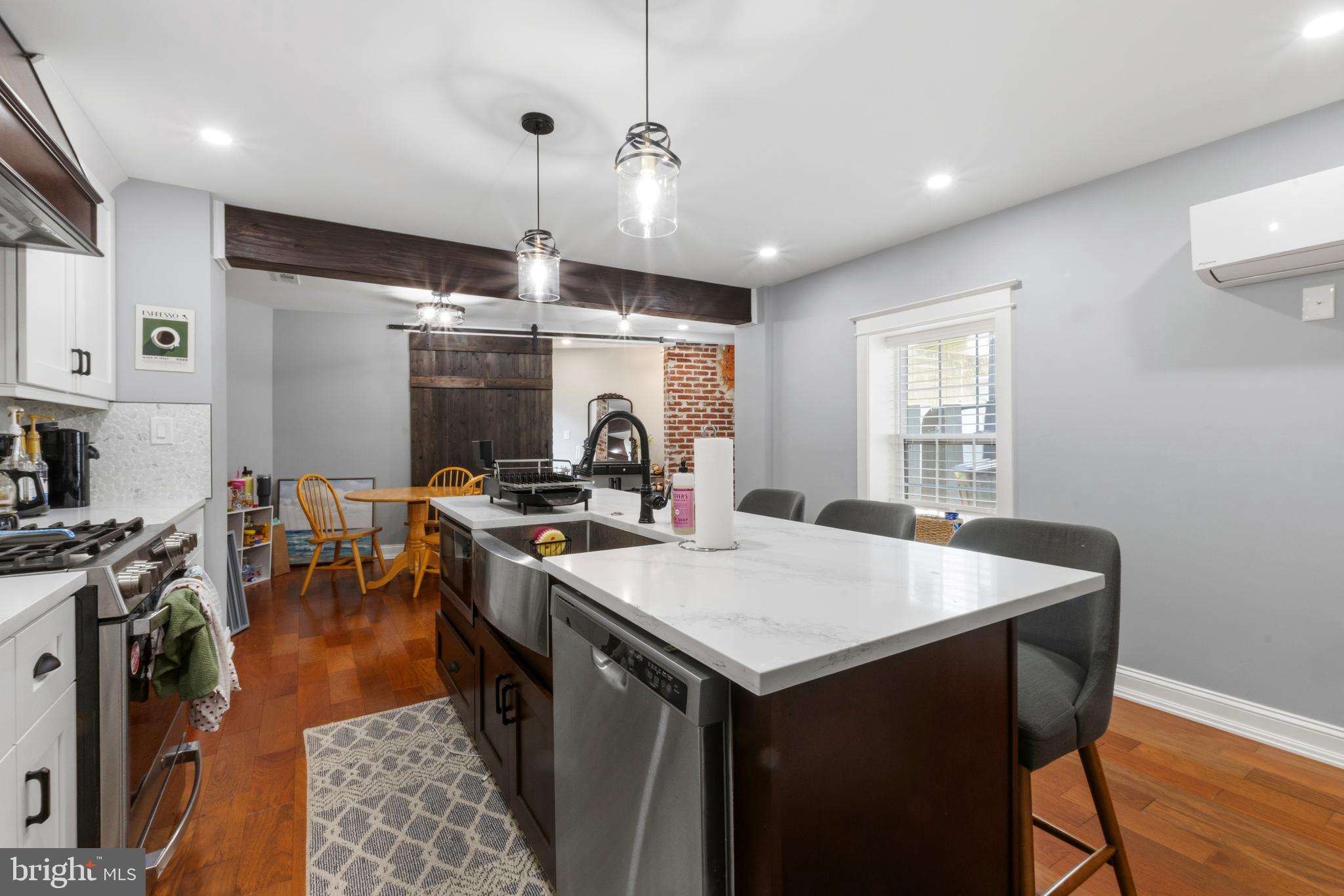 4331 Cresson Street Philadelphia, PA 19127 - Photo 8 of 31