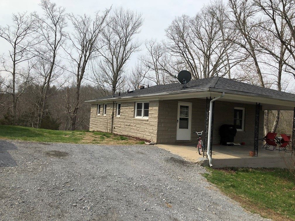4723 Center Point Road Tompkinsville, KY 42167 - Photo 10 of 11 Gallery Image 10