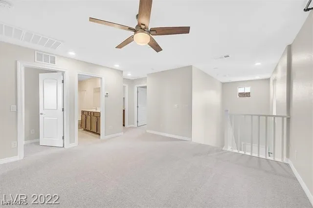 $2,400 | 372 Rosefinch Street, Henderson, NV 89012