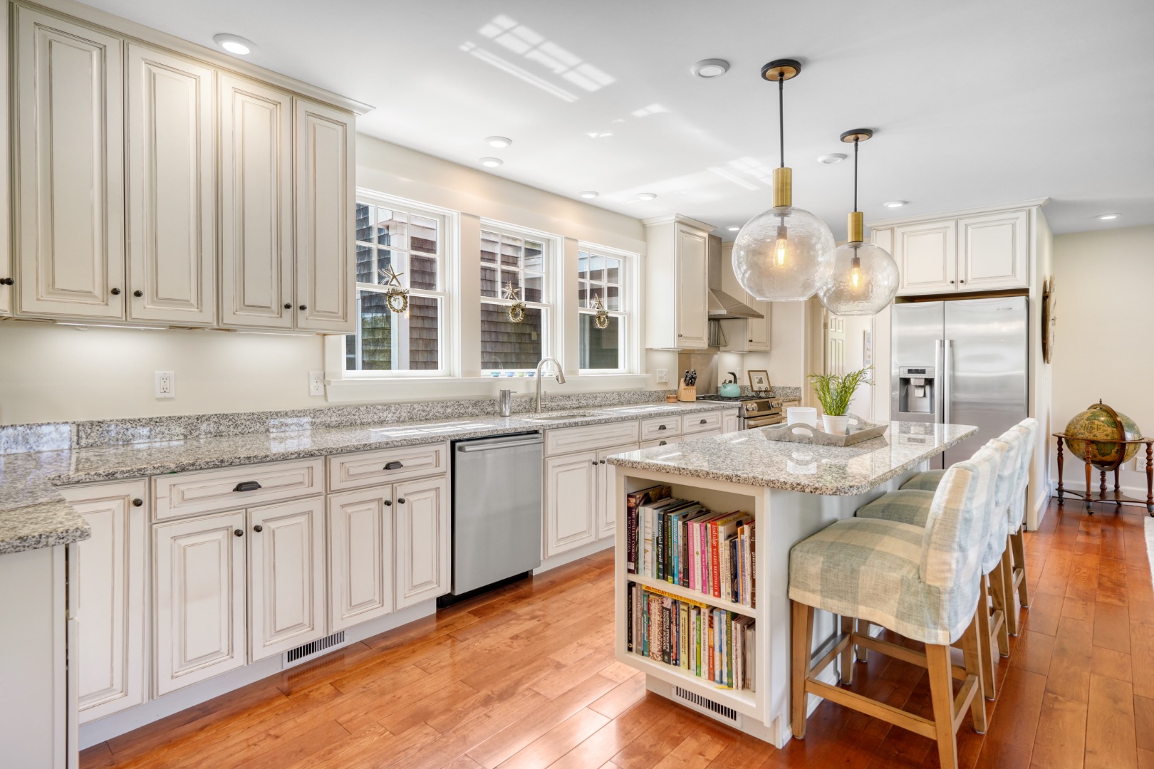 27 Watcha Path Edgartown, MA 02539 - Photo 11 of 41