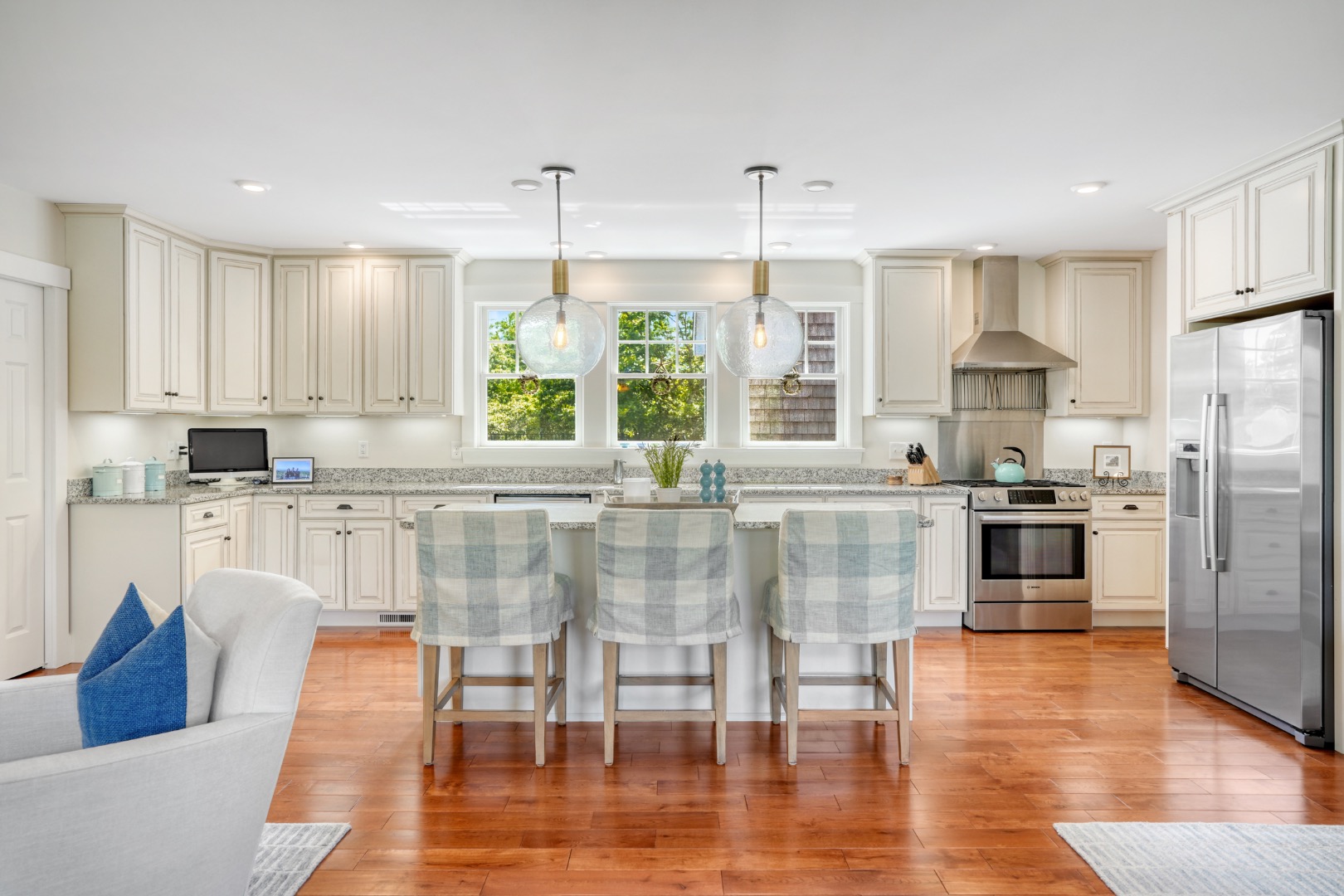 27 Watcha Path Edgartown, MA 02539 - Photo 10 of 41