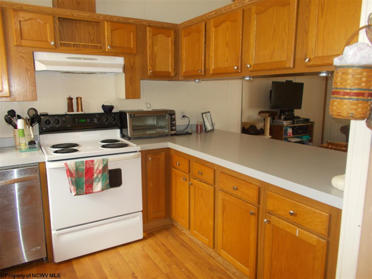 32 Opekiska Ridge Road Fairmont, WV 26554 - Photo 4 of 19 Gallery Image 4