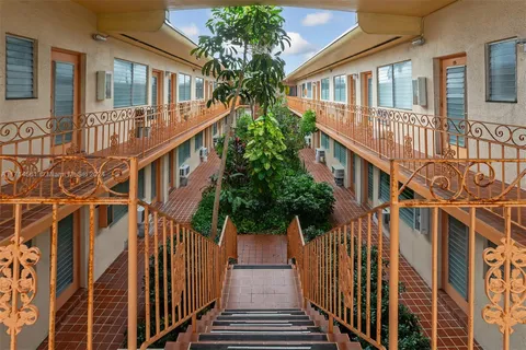 $185,000 | 1050 Pennsylvania Avenue, Unit 29, Miami Beach, FL 33139