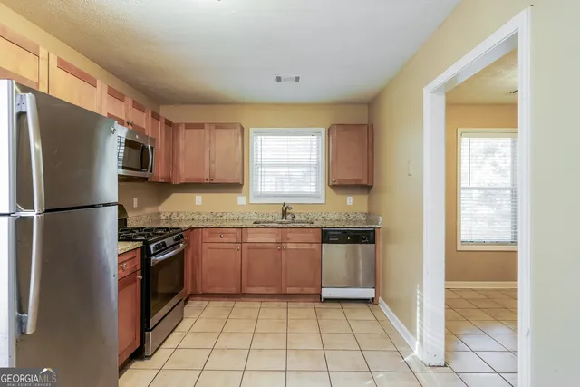 $1,555 | 7685 Mountain Creek Way, Douglasville, GA 30134