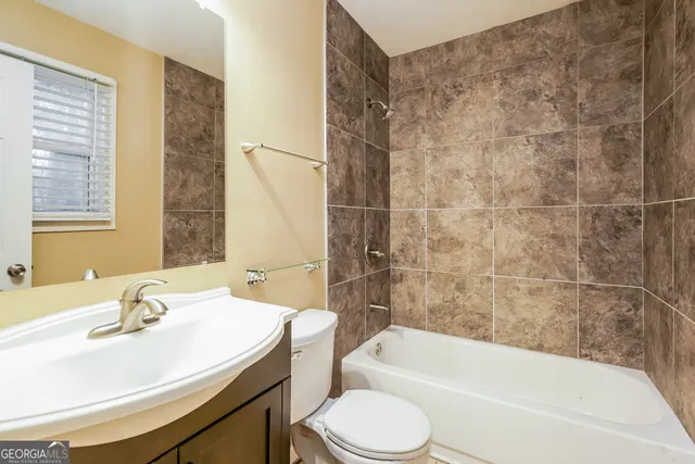 $1,555 | 7685 Mountain Creek Way, Douglasville, GA 30134