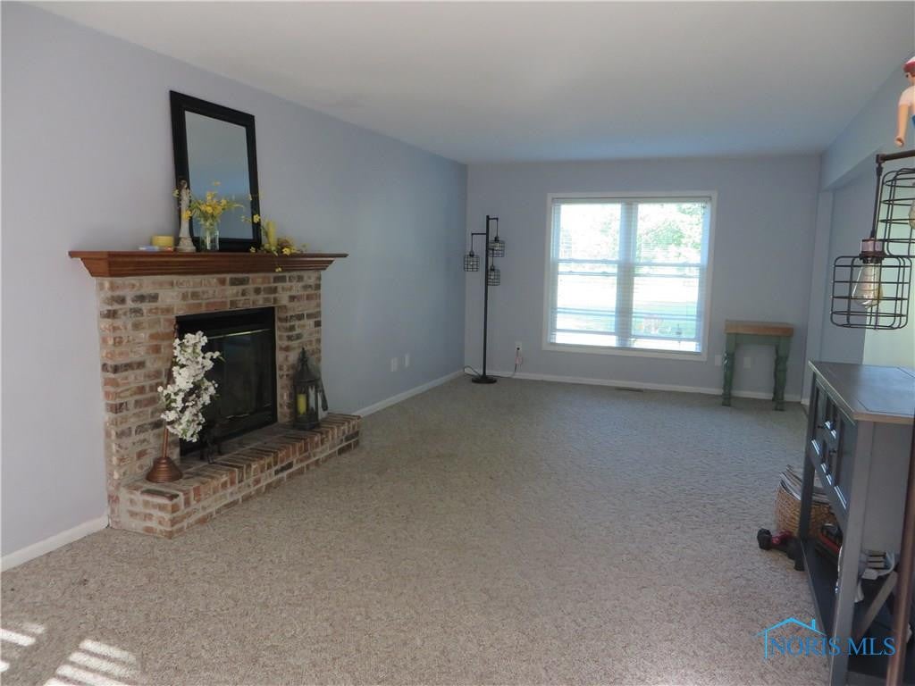 12847 Neapolis Waterville Road Whitehouse, OH 43571 - Photo 3 of 31 Gallery Image 3