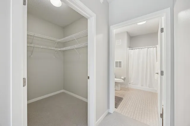 $279,500 | 619 Southeast 8th Street, Unit 303, Minneapolis, MN 55414