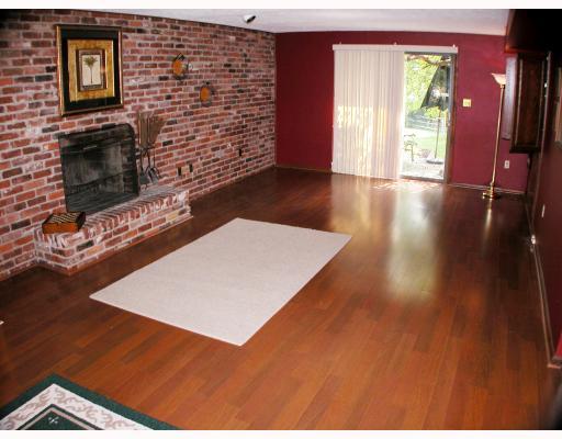 2088 Ramsey Road Monroeville, PA 15146 - Photo 5 of 8 Den/Family/Great Room.