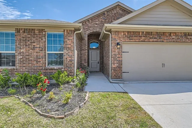 a view of entrance front of house