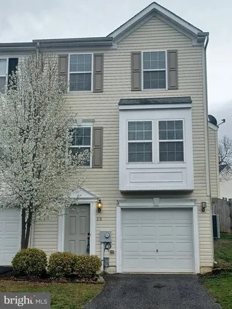 $1,800 | 10 Lopez Drive, Martinsburg, WV 25405
